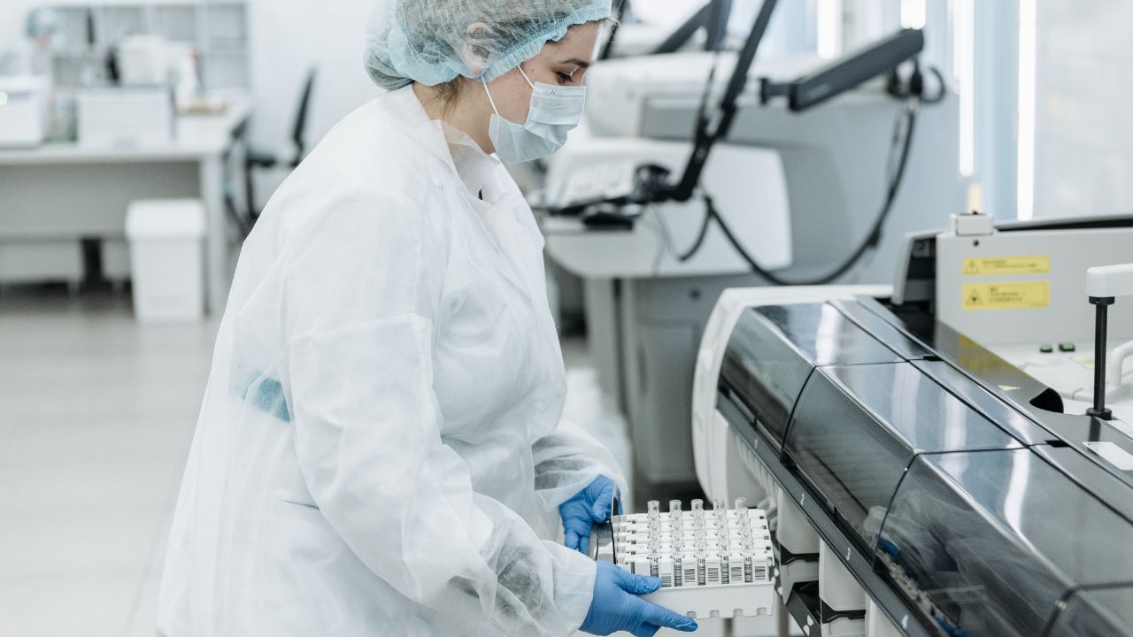 Alarm epidemiologiczny w Meklemburgii-Pomorzu Przednim – czy zagrożenie dotrze do Polski?