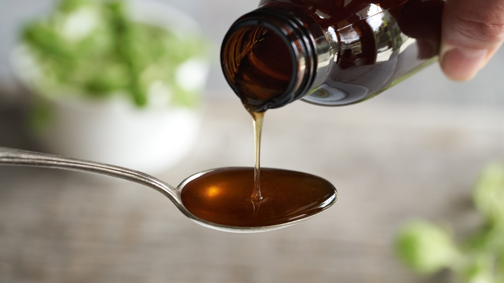 Indie zakazują sprzedaży szkodliwego syropu po śmierci dziewięciorga dzieci