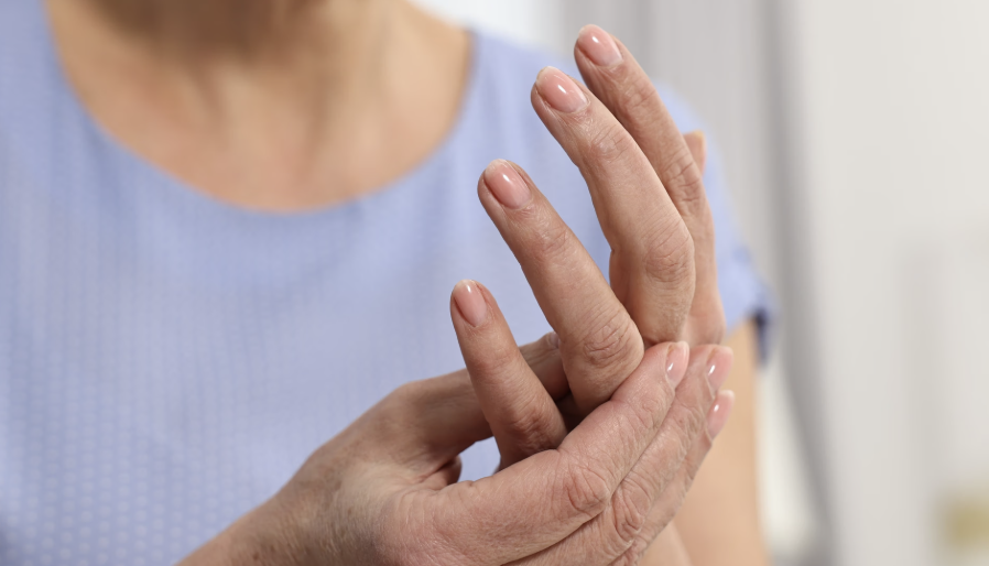 To może być śmiertelna choroba. Pierwszy sygnał pojawia się w rękach i nogach