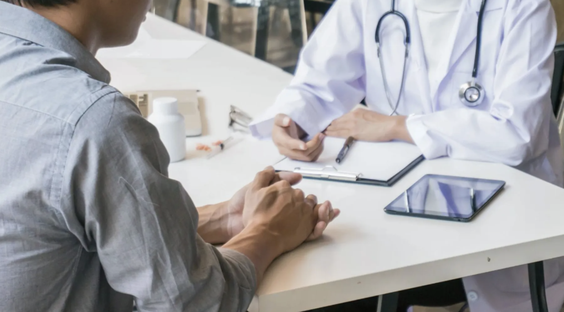 30 dni i koniec. Te osoby pożegnają się z darmowym leczeniem na NFZ. Prawo jest bezlitosne