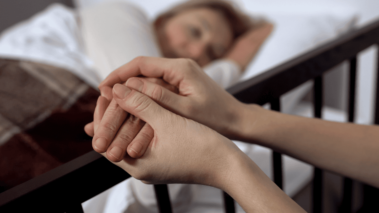 Pierwsze oznaki umierania organizmu – jak je rozpoznać i zapewnić komfort choremu?