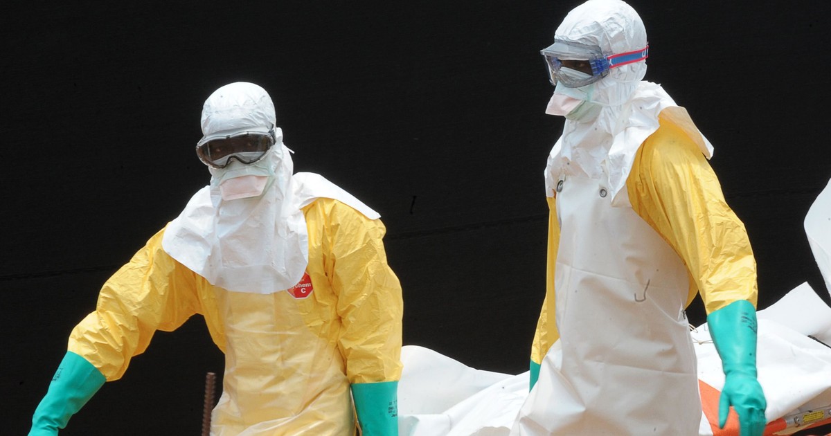 MSZ ostrzega przed podróżami do państw z ogniskiem Eboli – jak wygląda sytuacja epidemiczna?