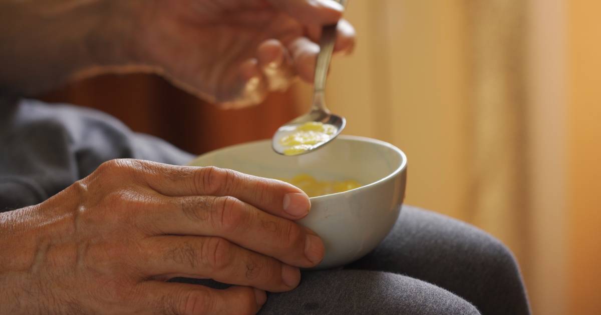 Witamina B12 i kwas foliowy u seniorów — czego nie wolno suplementować „w ciemno"