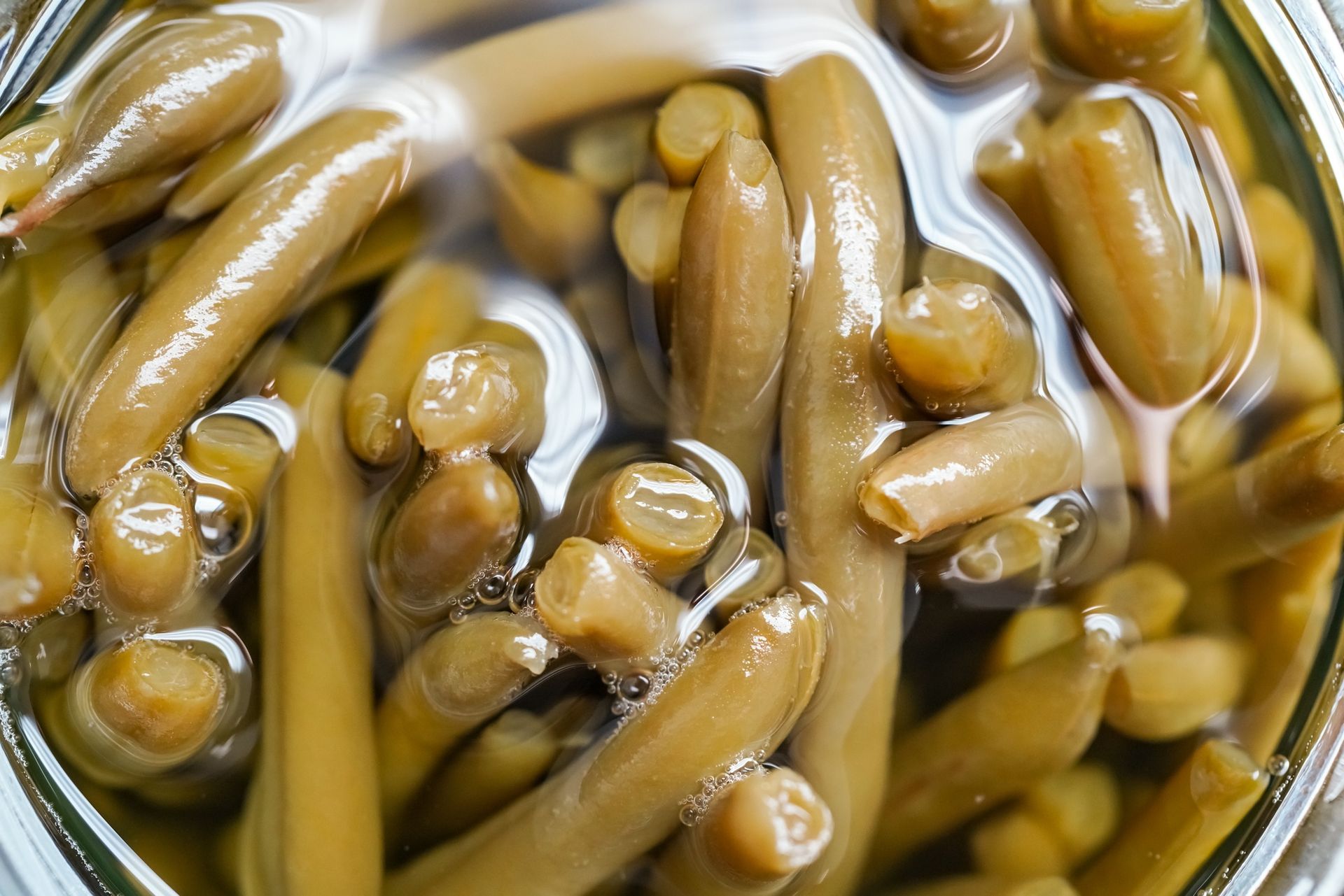 Nie warzywo, lecz patelnia. Które produkty obciążają wątrobę i kiedy potrzebna jest dieta lekkostrawna