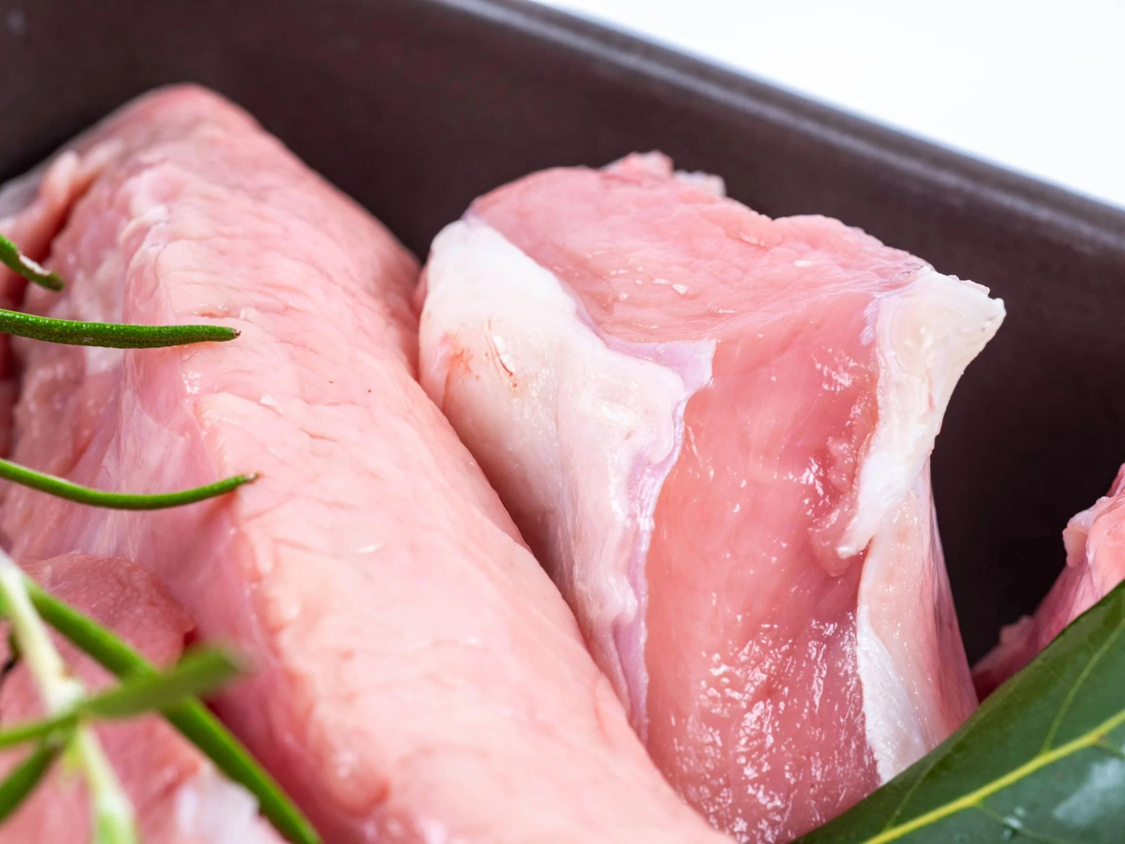 Polak zjada 250–400 g cielęciny rocznie, Francuz nawet 5 kg. Mięso chude jak drób, z żelazem jak w wołowinie