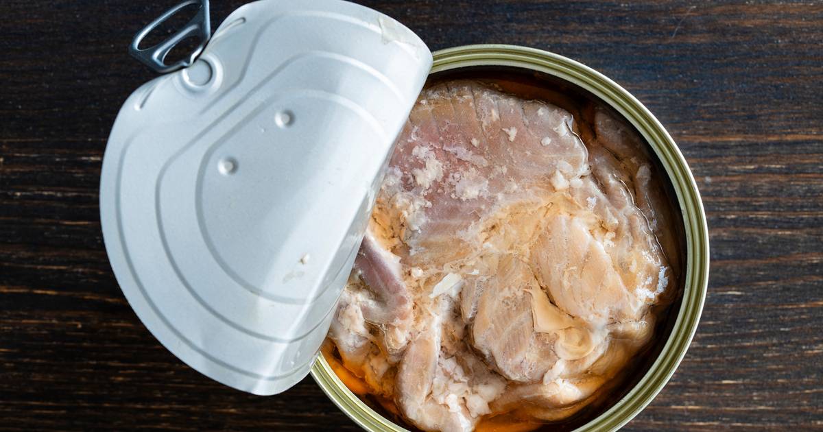 Sardynki, łosoś, makrela. Dietetyczka wskazała pięć najzdrowszych konserw rybnych