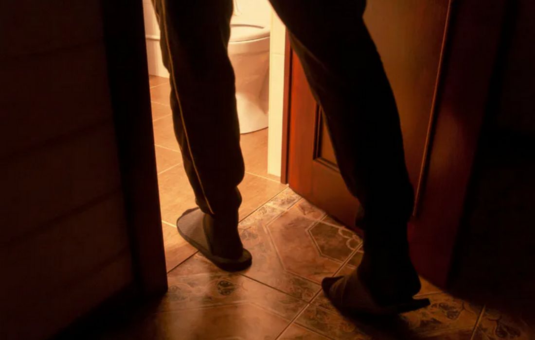 Prysznic po 65. roku życia raz lub dwa razy w tygodniu. Dermatolodzy wskazują konkretną częstotliwość